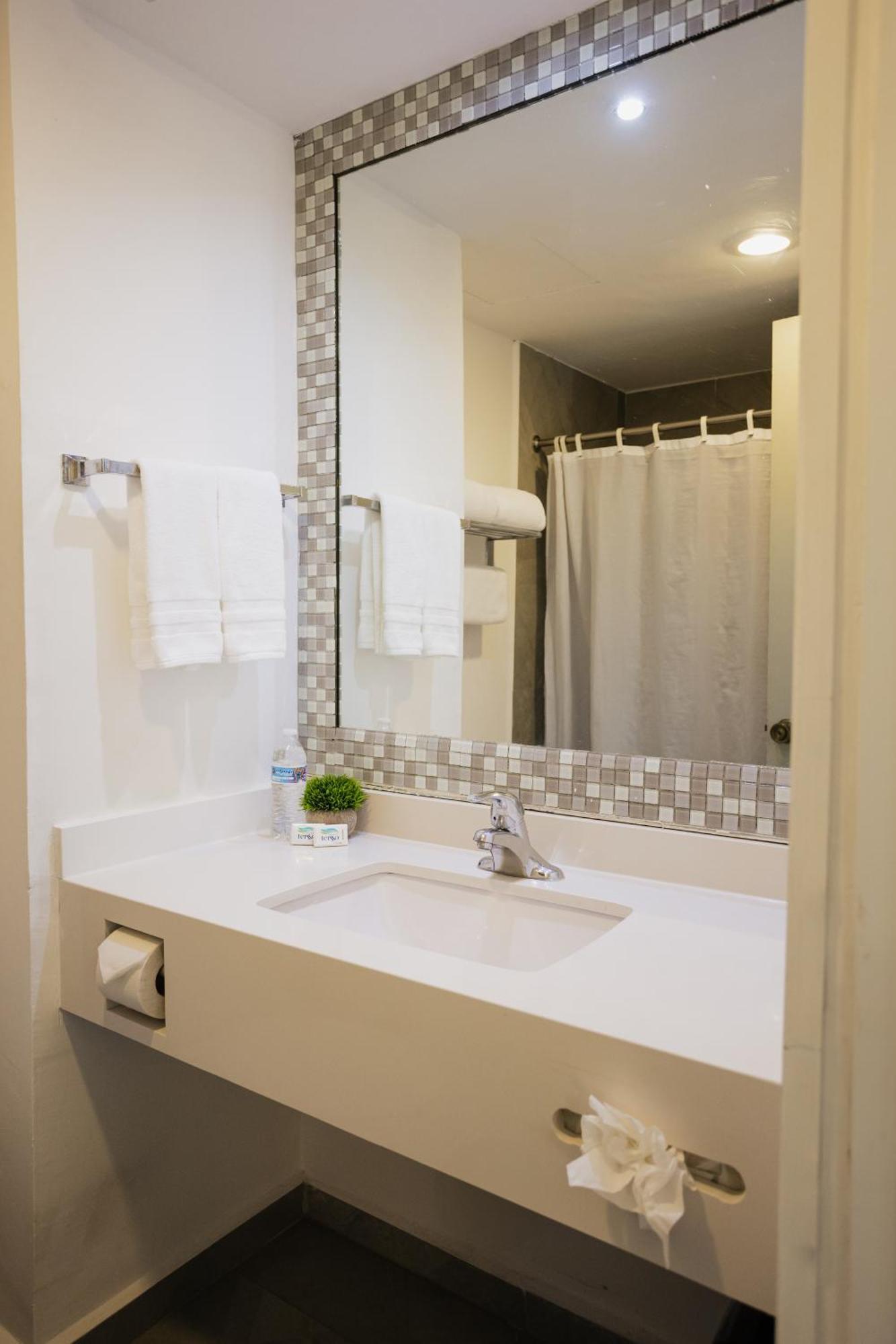 Hotel Parque Central Monterrey Zewnętrze zdjęcie